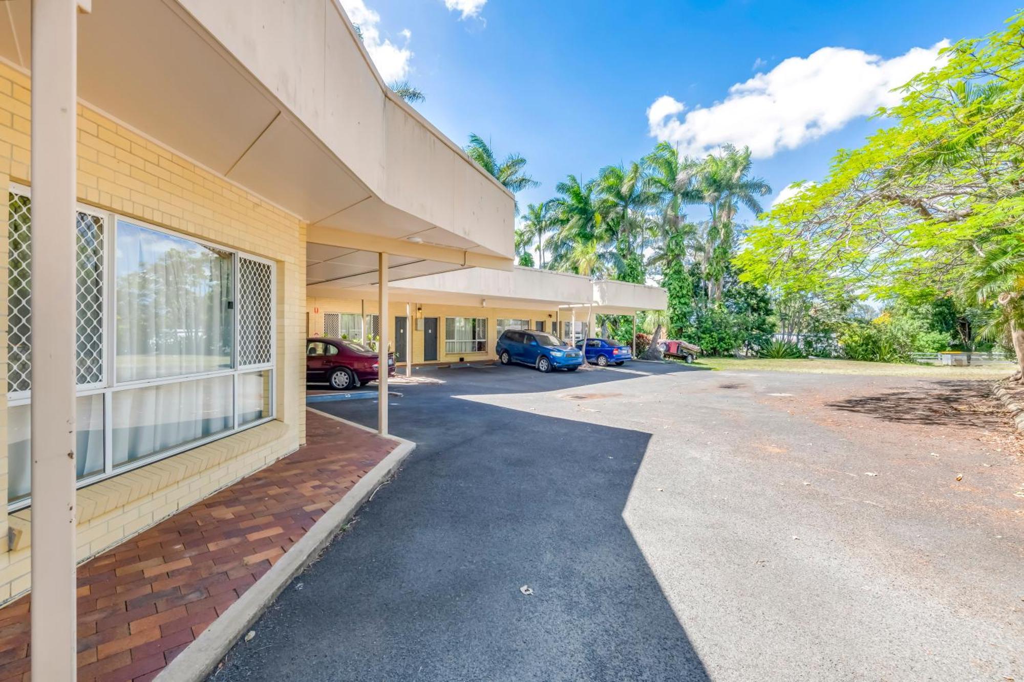 Bundaberg International Motor Inn Екстер'єр фото