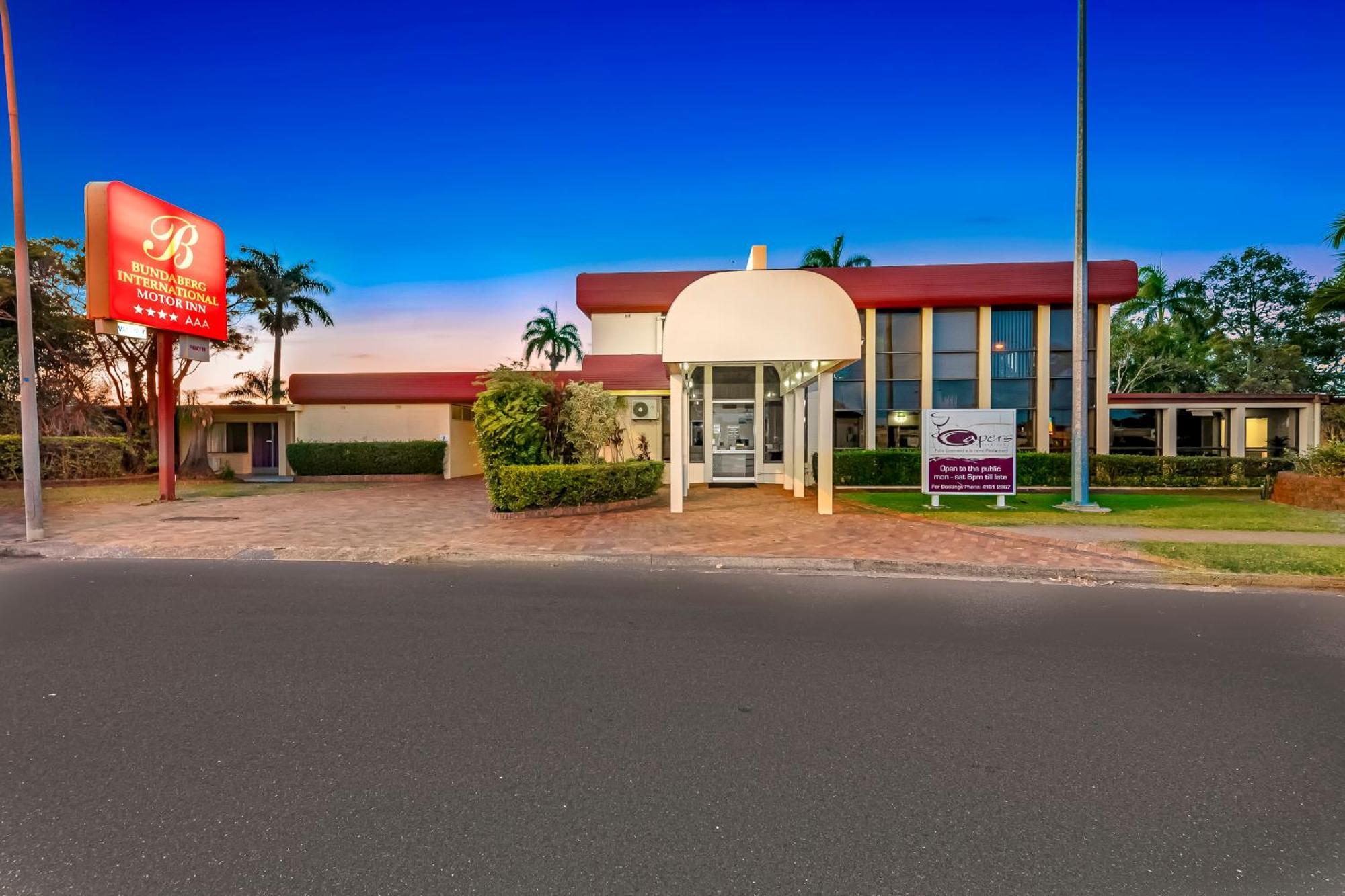 Bundaberg International Motor Inn Екстер'єр фото