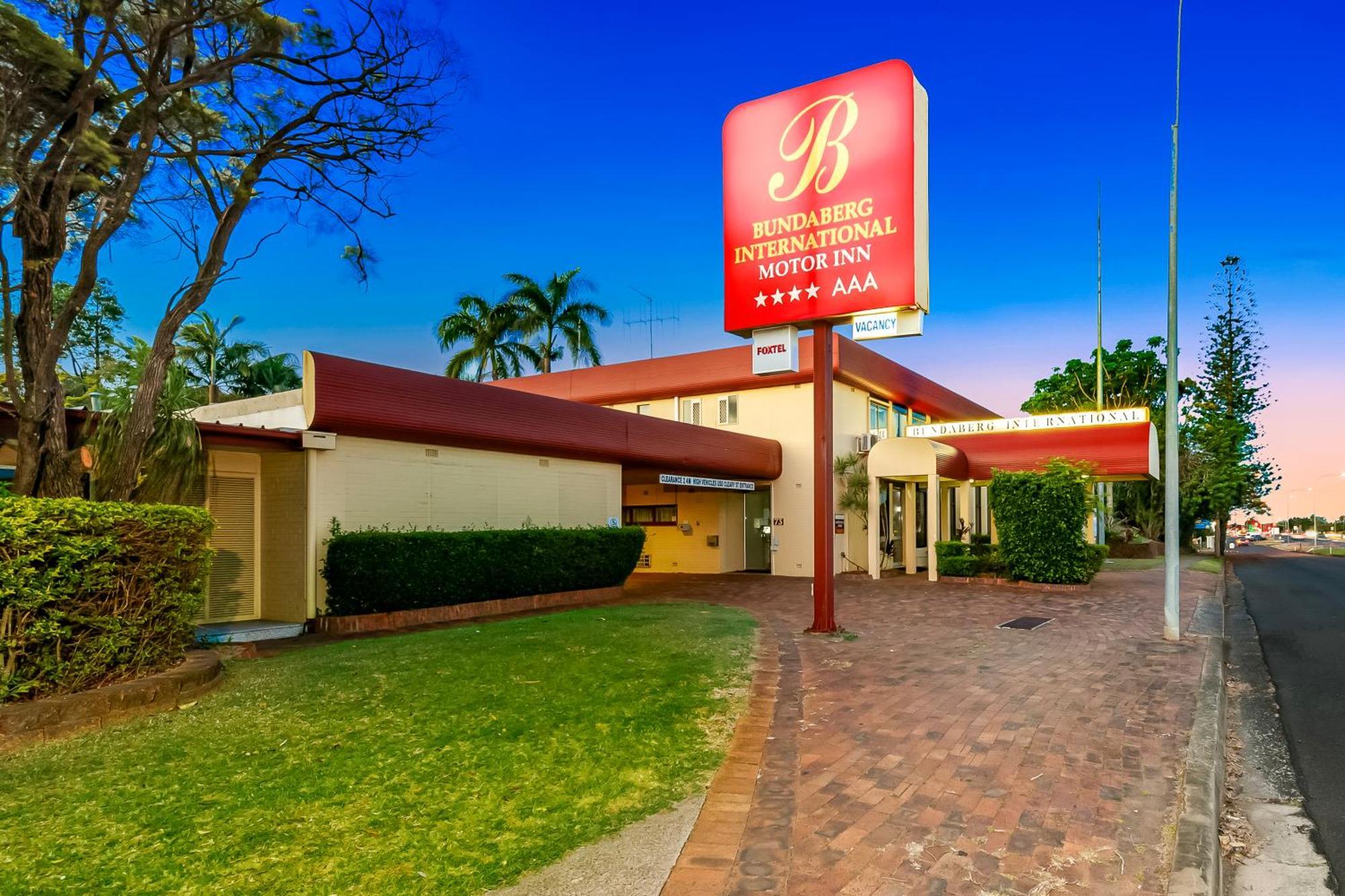 Bundaberg International Motor Inn Екстер'єр фото